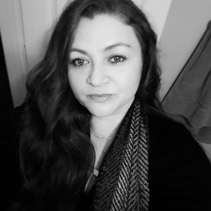 Meet your Posher, Karina